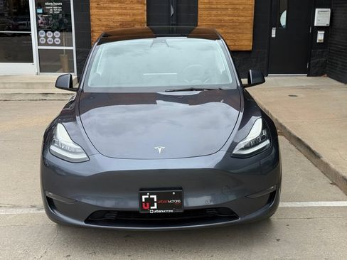 Used 2021 Tesla Model Y Long Range AWD/4WD image 9