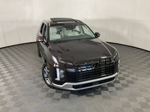 Used 2024 Hyundai Palisade Limited AWD/4WD image 45