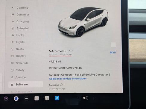 Used 2021 Tesla Model Y Performance image 11