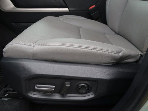 Used 2025 Toyota Tundra Limited image 11