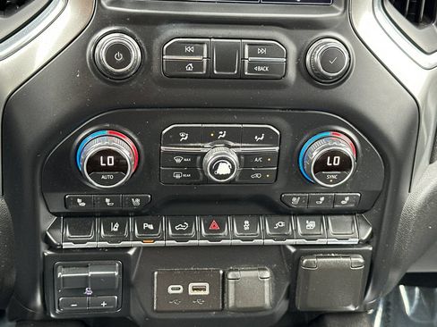 Used 2020 Chevrolet Silverado 2500 LTZ w/ LTZ Plus Package RWD image 21