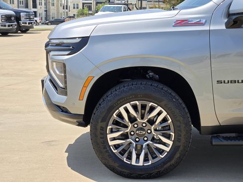 New 2026 Chevrolet Suburban Z71 w/ Comfort Package AWD/4WD image 10