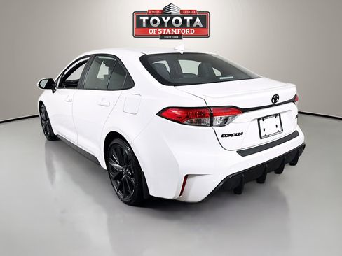 Certified 2025 Toyota Corolla SE w/ SE Premium Package image 5