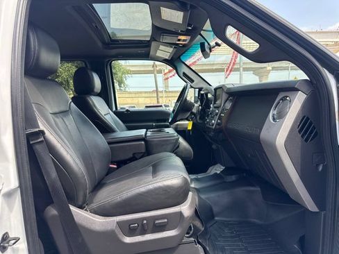 Used 2016 Ford F350 Lariat w/ Lariat Ultimate Package AWD/4WD image 27