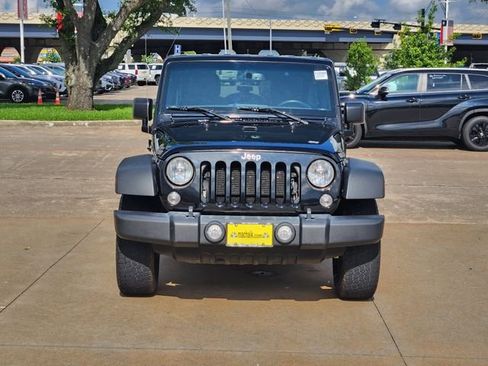 Used 2017 Jeep Wrangler Unlimited Sport w/ Quick Order Package 24S AWD/4WD image 2