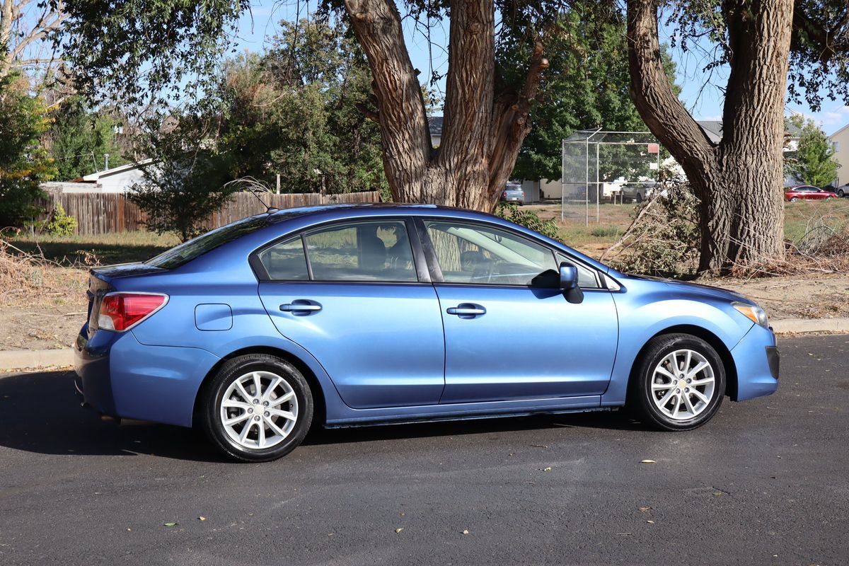 Used 2014 Subaru Impreza 2.0i Premium w/ All-Weather Package w/CVT AWD/4WD image 4