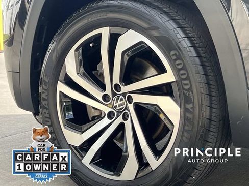 Used 2023 Volkswagen Atlas Cross Sport SEL AWD/4WD image 7