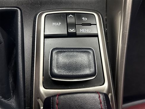 Used 2018 Lexus IS 350 image 32