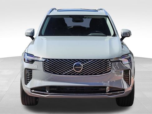 Certified 2026 Volvo XC90 B6 Plus w/ Protection Package AWD/4WD image 2