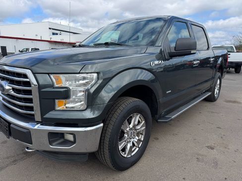 Used 2015 Ford F150 XLT w/ Equipment Group 302A Luxury image 9