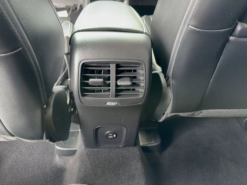 Certified 2022 Ford Escape SEL w/ Technology Package FWD image 28