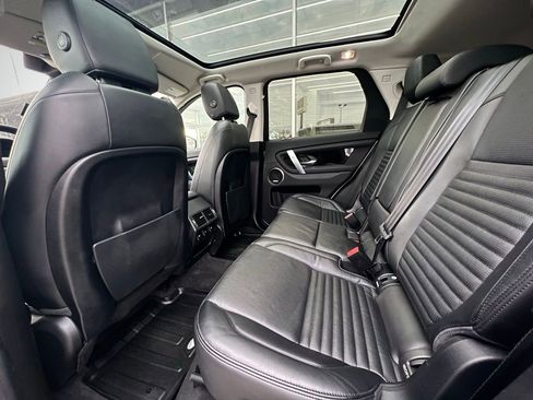 Used 2020 Land Rover Discovery Sport S image 17