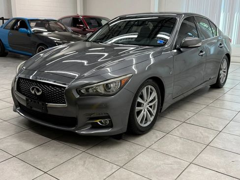 Used 2015 INFINITI Q50 Premium w/ Navigation Package AWD/4WD image 3