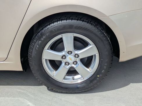 Used 2011 Chevrolet Cruze LT FWD image 9