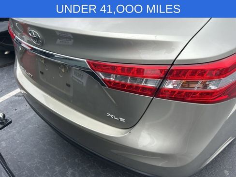 Used 2013 Toyota Avalon XLE FWD image 6