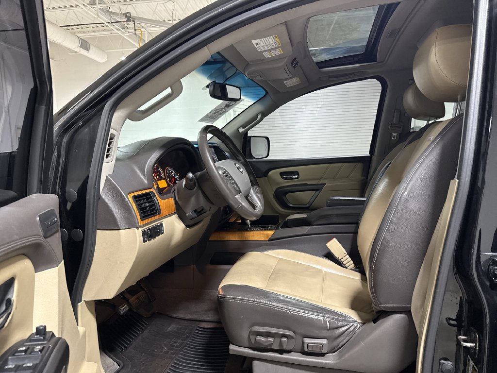 Used 2015 Nissan Armada Platinum w/ Platinum Reserve Package AWD/4WD image 21