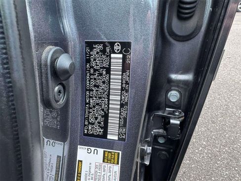 Used 2022 Toyota Prius Prime LE image 10