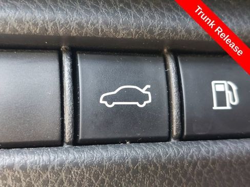 Certified 2025 Toyota Camry SE FWD image 18