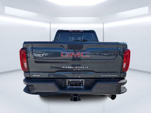 Used 2022 GMC Sierra 2500 Denali w/ Denali Ultimate Package image 4
