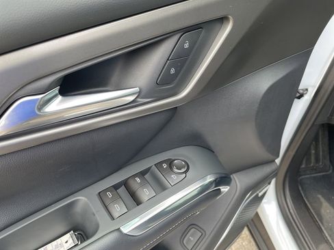 New 2026 Chevrolet Traverse LT w/ Enhanced Driving Package FWD image 13