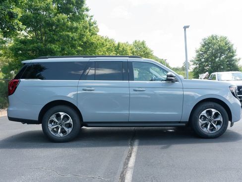 New 2027 Ford Expedition Max Active RWD image 10