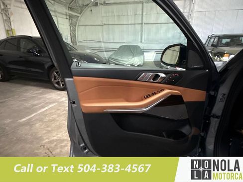 Used 2026 BMW X7 xDrive40i AWD/4WD image 17