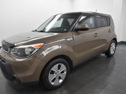 Used 2015 Kia Soul image 3