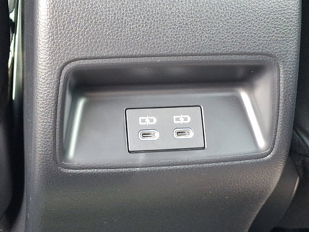 Used 2026 Toyota Corolla LE FWD image 11