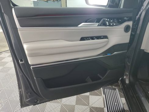 New 2026 Jeep Grand Wagoneer Summit AWD/4WD image 29