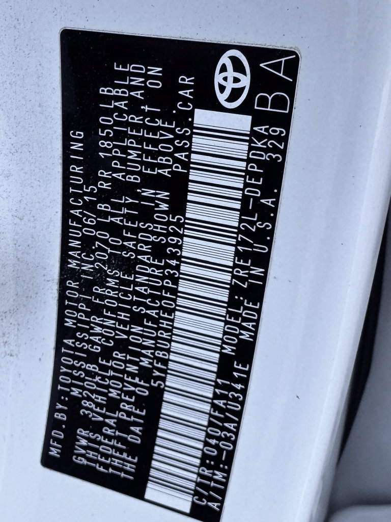 Used 2015 Toyota Corolla L FWD image 35