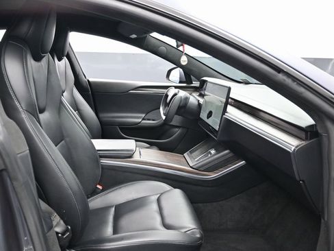 Used 2022 Tesla Model S image 38