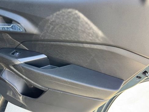 New 2026 Chevrolet Trax LT w/ Driver Confidence Package FWD image 9
