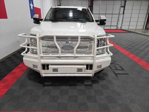 Used 2017 Ford F350 Lariat w/ FX4 Off-Road Package image 4