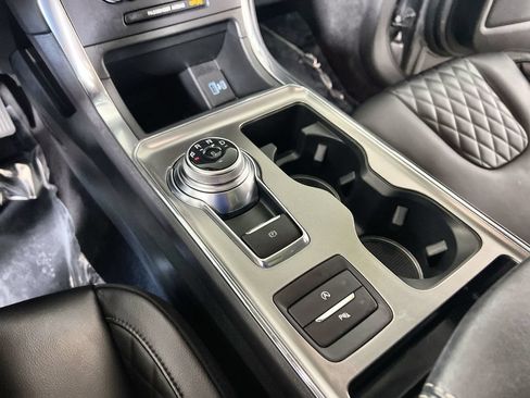 Used 2024 Ford Edge Titanium AWD/4WD image 16