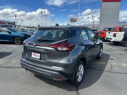 New 2025 Nissan Kicks Play S FWD image 10