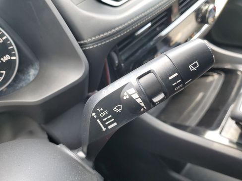 Used 2021 Nissan Rogue SV image 21