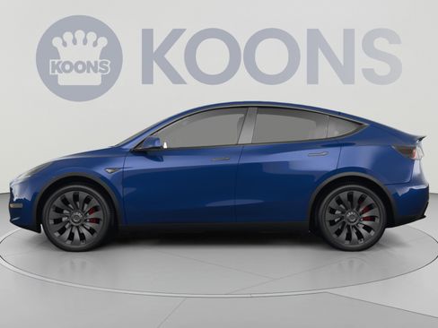 Used 2023 Tesla Model Y Performance AWD/4WD image 2