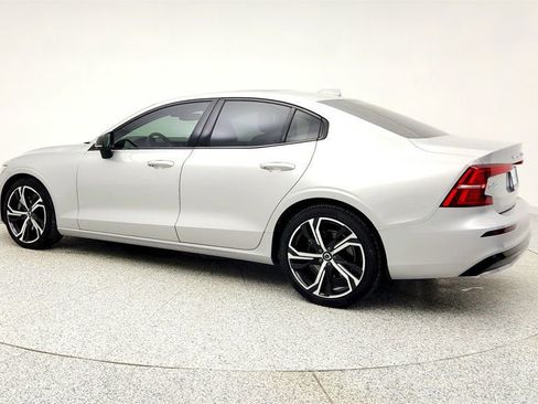 Used 2023 Volvo S60 B5 Core w/ Climate Package image 7