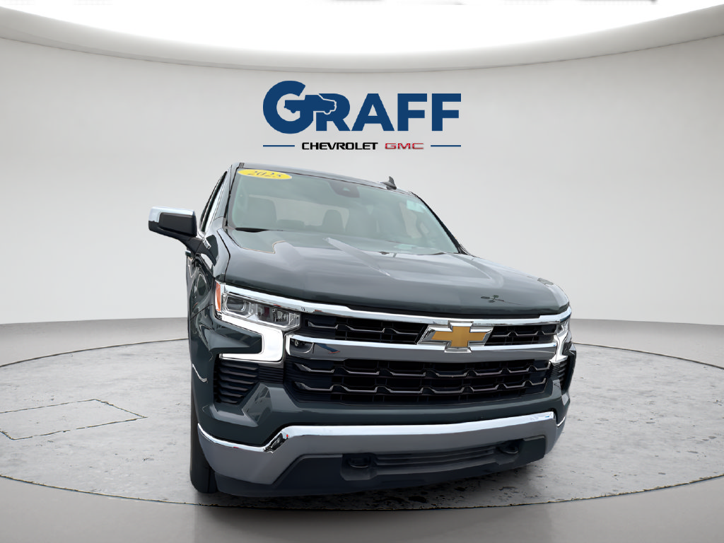 Used 2025 Chevrolet Silverado 1500 LT AWD/4WD image 12