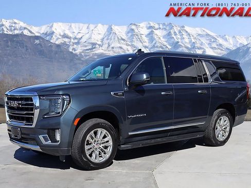 Used 2021 GMC Yukon XL SLT w/ SLT Luxury Plus Package image 1