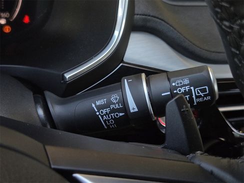 Used 2023 Acura MDX FWD w/ Technology Package image 27