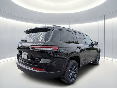 New 2026 Jeep Grand Cherokee L Limited AWD/4WD image 3