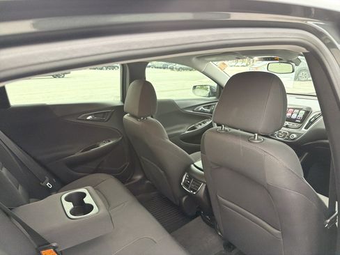 Used 2017 Chevrolet Malibu LT FWD image 53