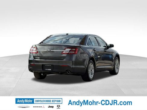 Used 2017 Ford Taurus SEL FWD image 7