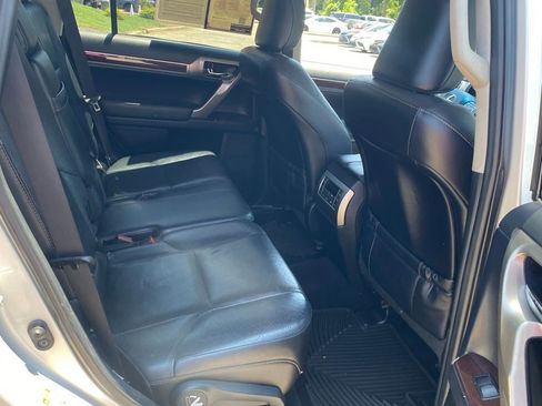 Used 2014 Lexus GX 460 w/ Premium Package AWD/4WD image 17