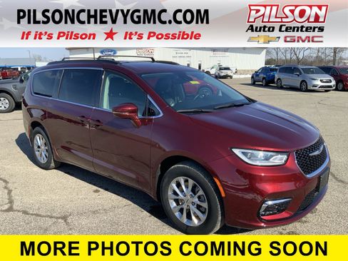 Used 2022 Chrysler Pacifica Touring-L image 1