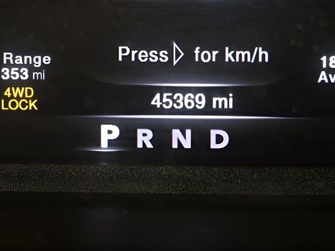 Used 2023 RAM 1500 Classic SLT w/ Trailer & Traction Group image 27