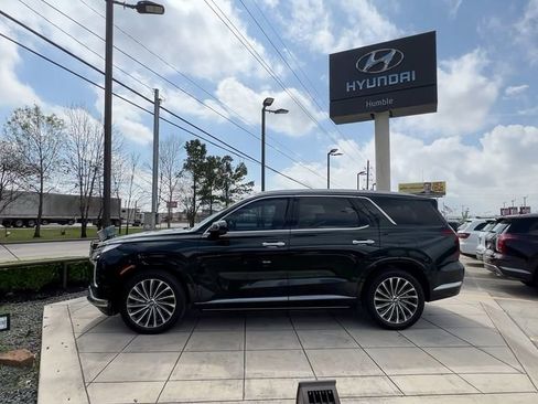 Used 2023 Hyundai Palisade Calligraphy image 4
