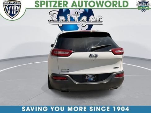 Used 2016 Jeep Cherokee Latitude w/ Comfort/Convenience Group AWD/4WD image 8