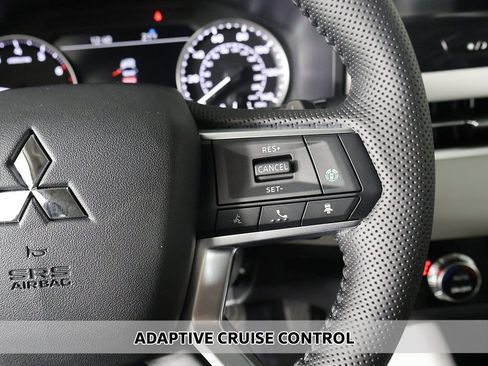 New 2026 Mitsubishi Outlander SE FWD image 5